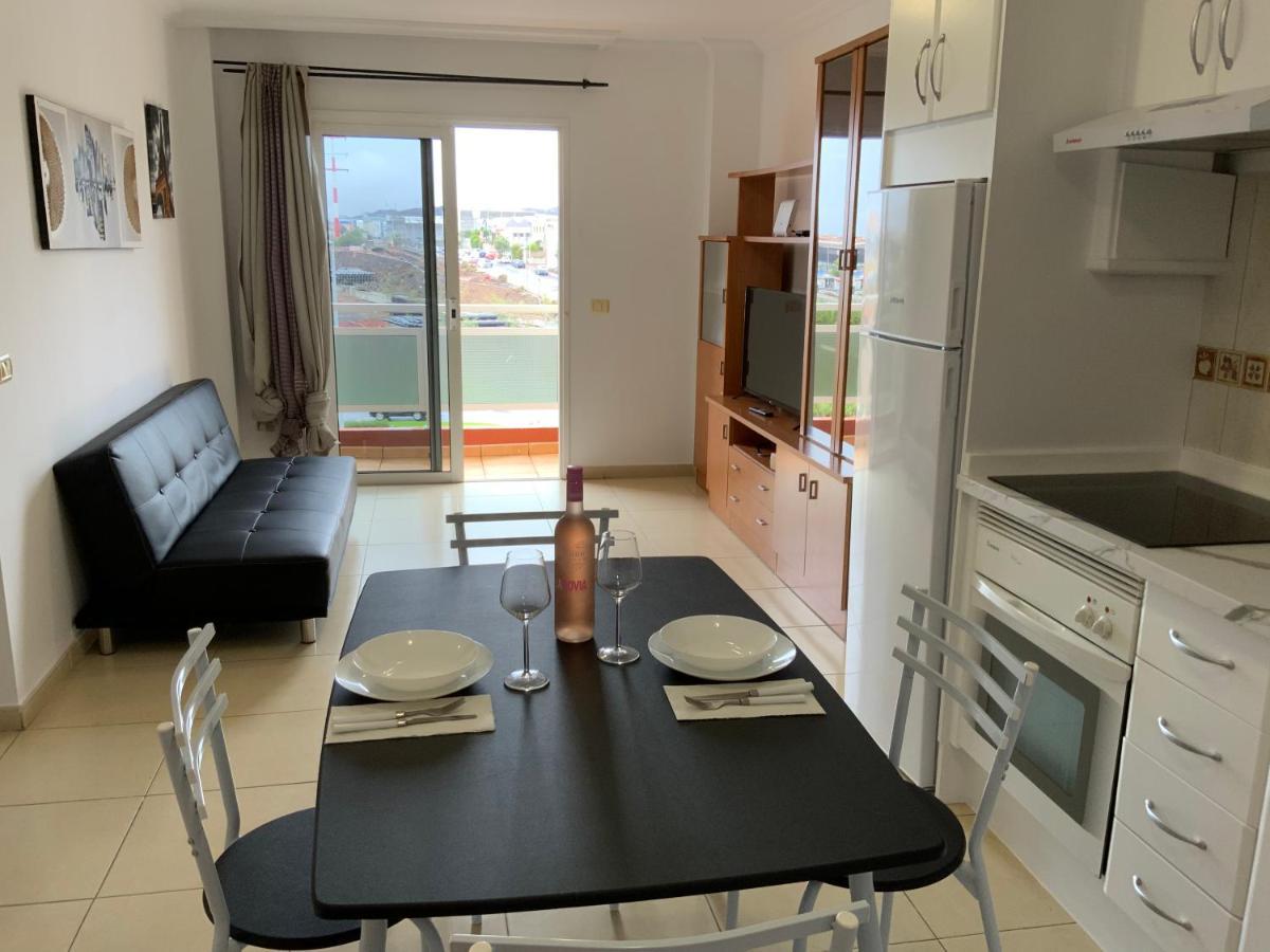 Brunella'S Apartment - Beach View Сан Мигел де Абона Екстериор снимка