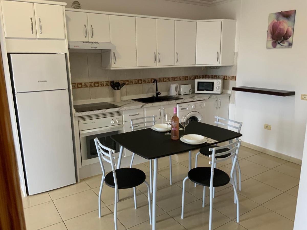 Brunella'S Apartment - Beach View Сан Мигел де Абона Екстериор снимка